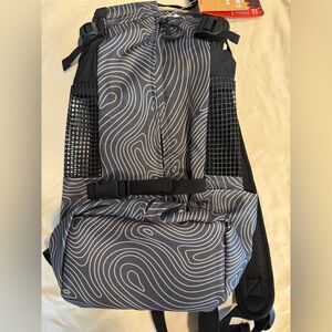 Arcadia Trail Backpack Dog Carrier NWT Size Small